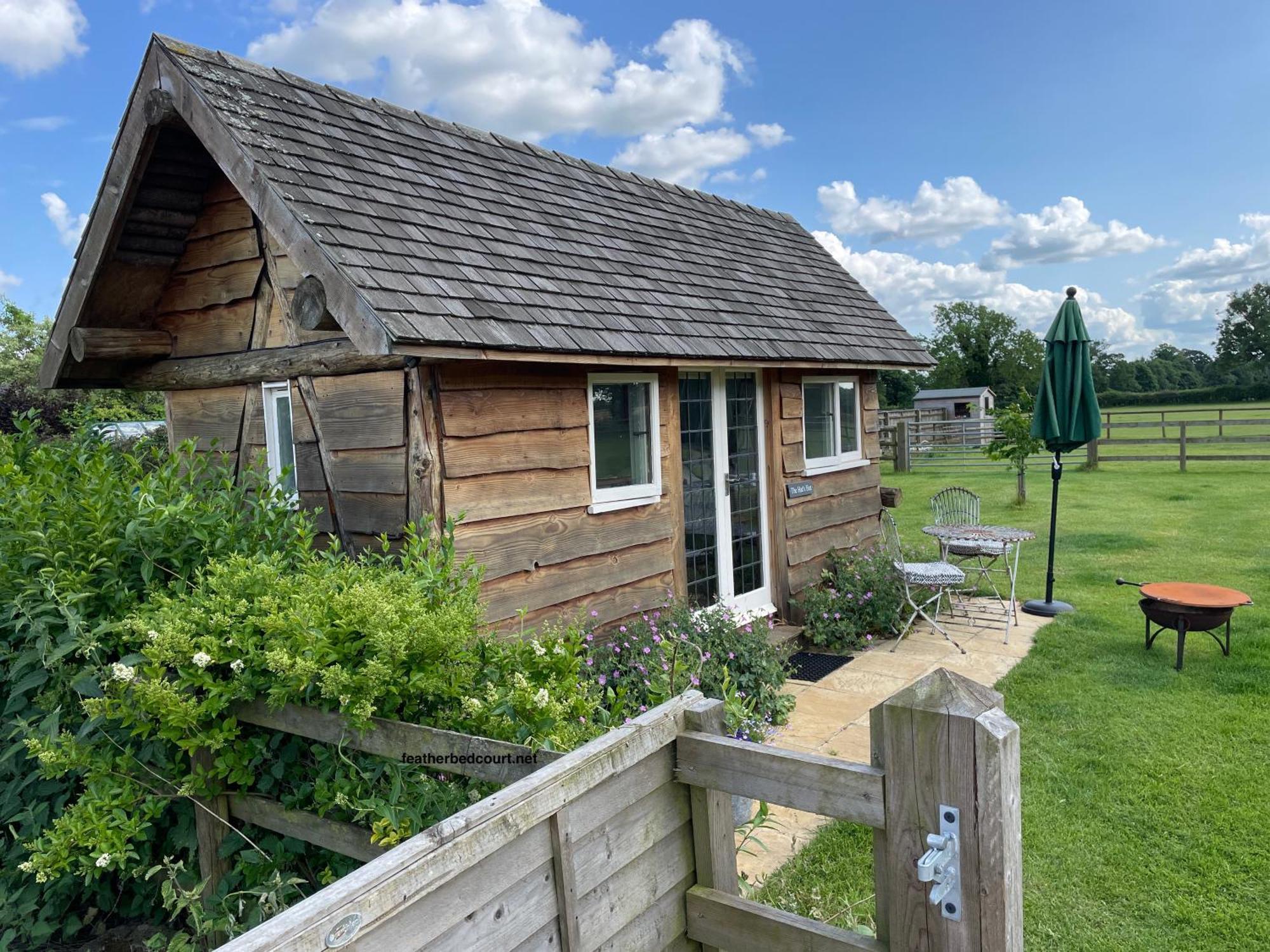 The Hat'S Hut Mixbury Exterior photo